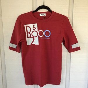 Design by APM T-Shirt NWT Small